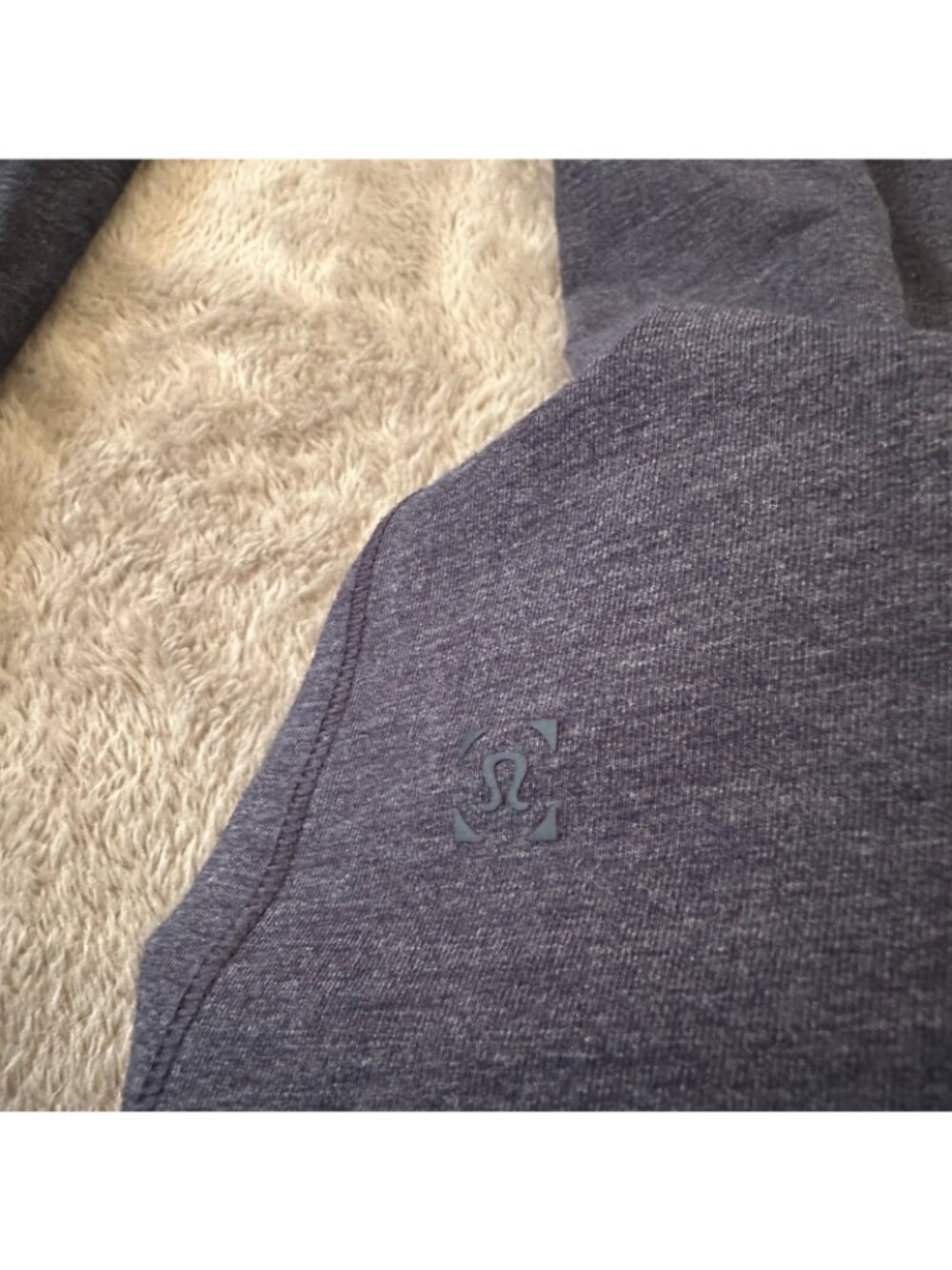 Lululemon Men's Long Sleeve Tee Shirt size XL *See Measurements Navy Blue - Picture 4 of 4